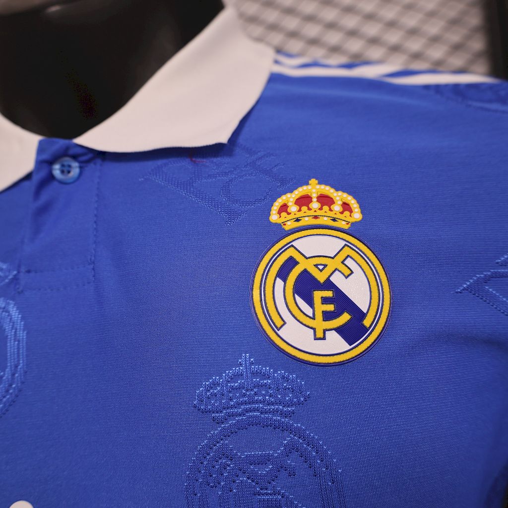 Real Madrid 2025/26 Camisola Especial Azul Versão Jogador – Homem