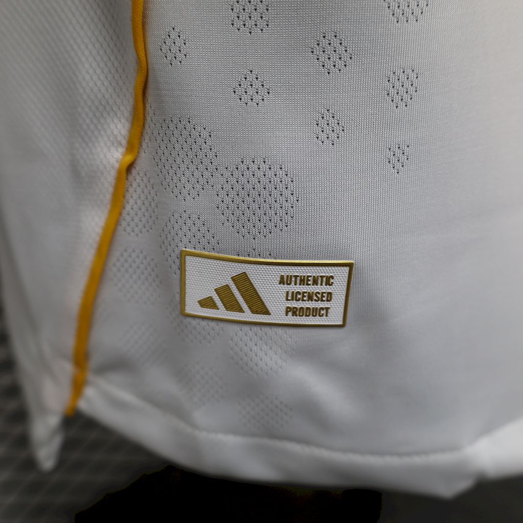 Real Madrid 2025/26 Camisola Principal Versão Jogador – Homem
