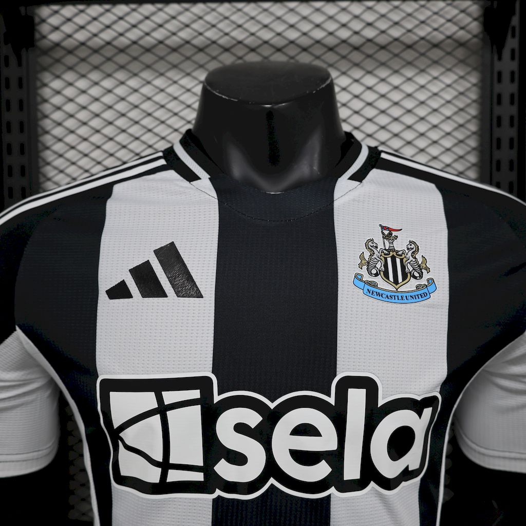 Newcastle United 2024/25 Camisola Principal Versão Jogador – Homem