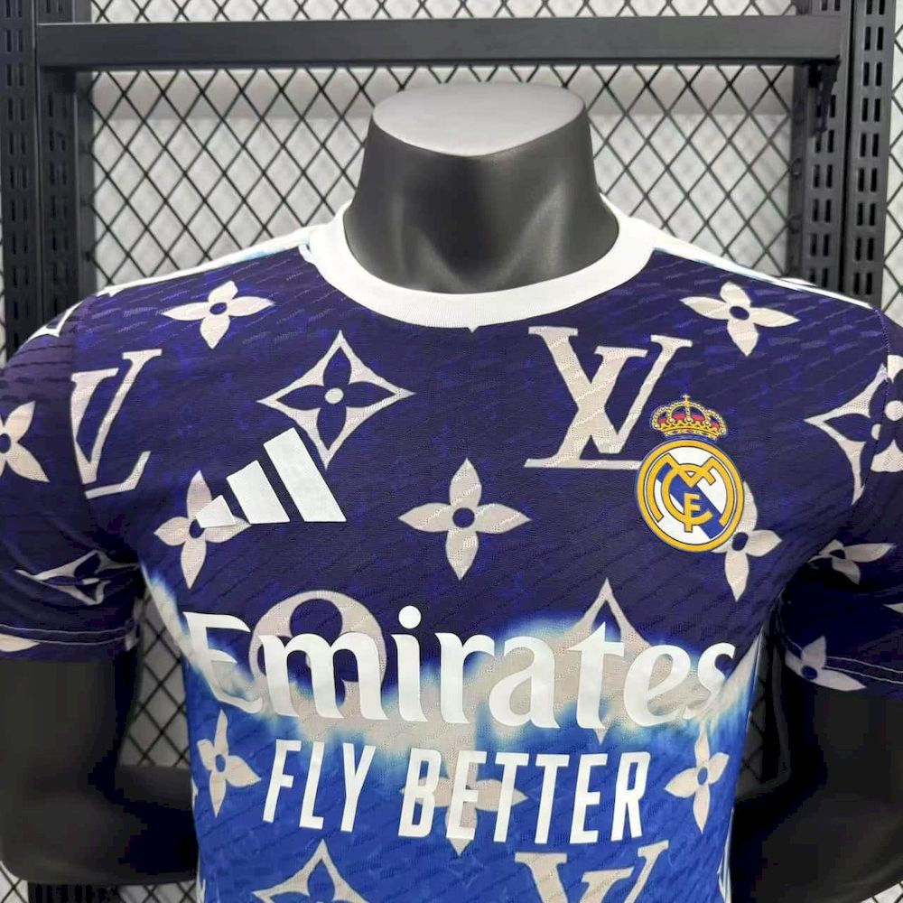 Real Madrid 2025/26 Camisola Roxa Louis Vuitton Versão Jogador – Homem