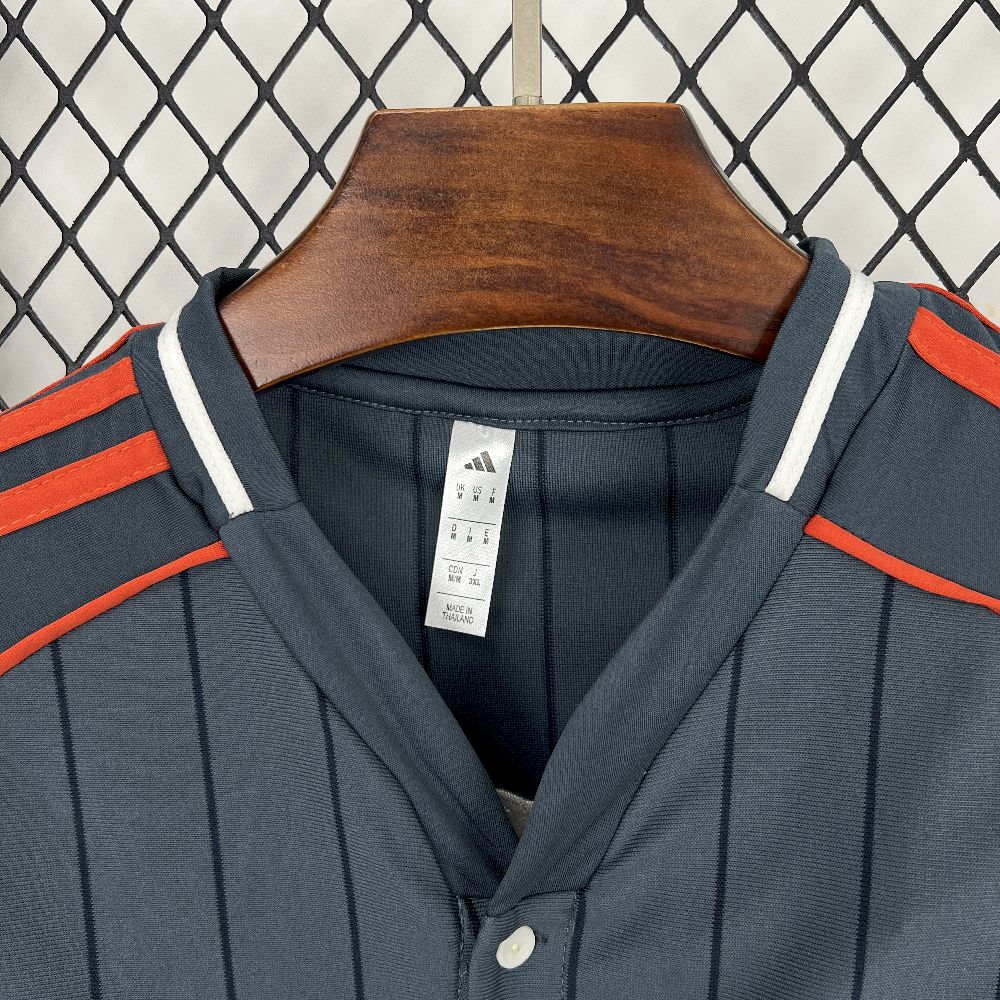 Bayern de Munique 2025/26 Camisola Basebol – Homem