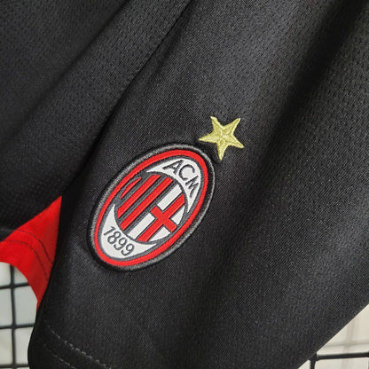AC Milan 2023/24 Conjunto Principal – Criança