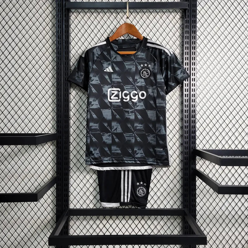Ajax 2023/24 Conjunto Terceiro – Criança