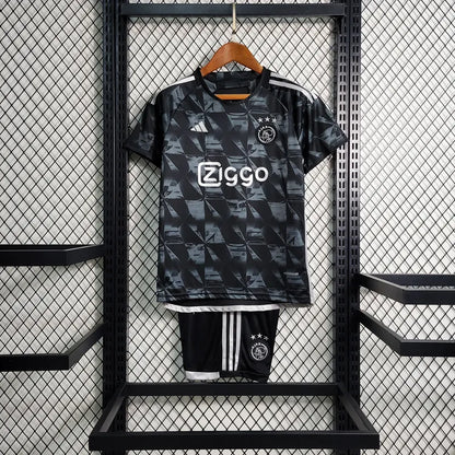 Ajax 2023/24 Conjunto Terceiro – Criança