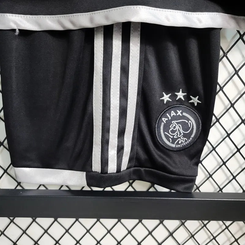 Ajax 2023/24 Conjunto Terceiro – Criança