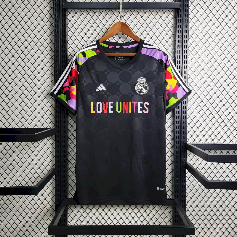 Real Madrid 2024/25 Camisola de Pré-Jogo – Homem