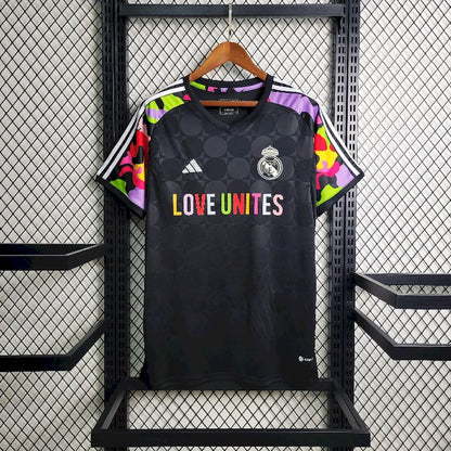 Real Madrid 2024/25 Camisola de Pré-Jogo – Homem