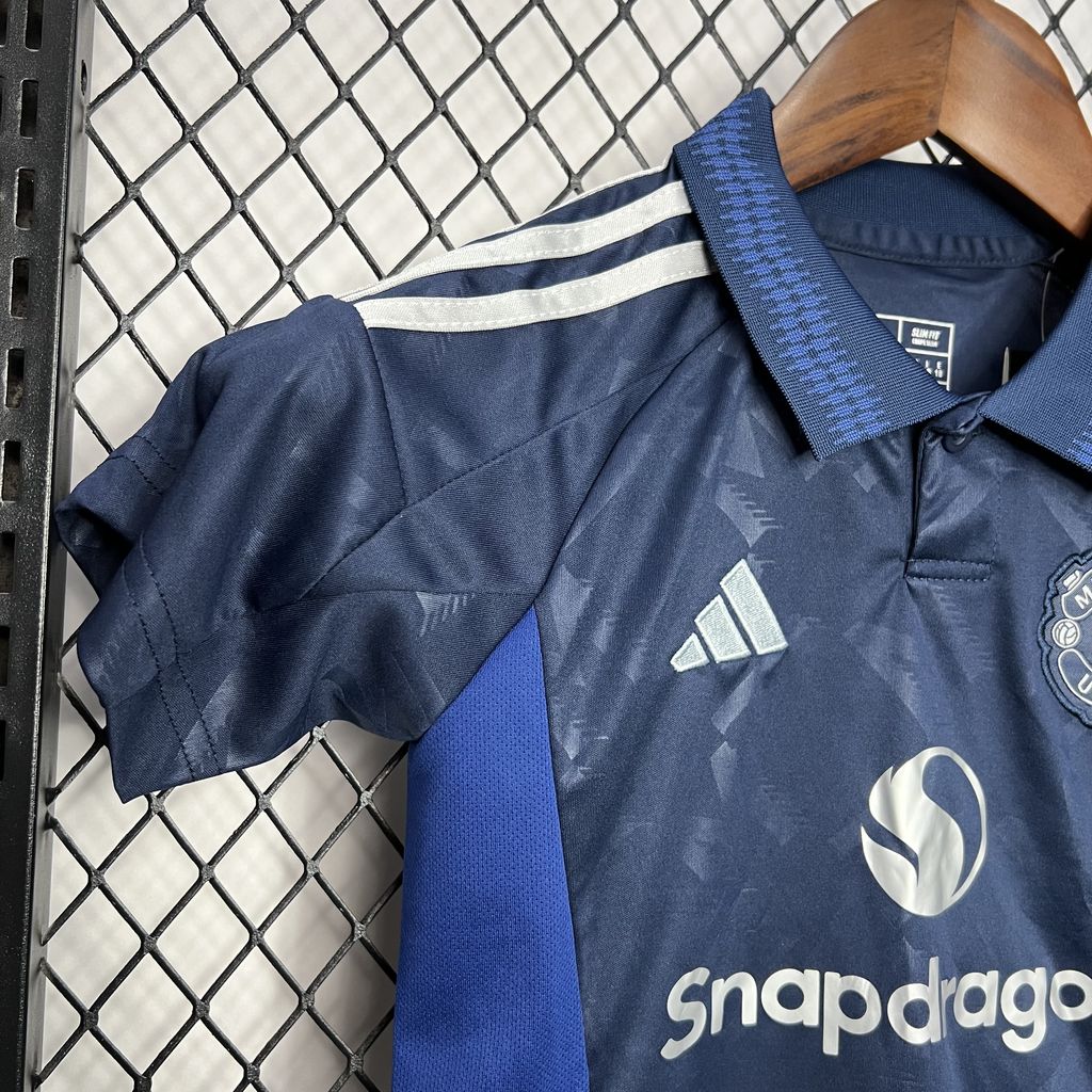 Manchester United 2024/25 Conjunto Alternativo – Criança