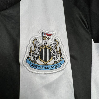 Newcastle United 2024/25 Conjunto Principal – Criança