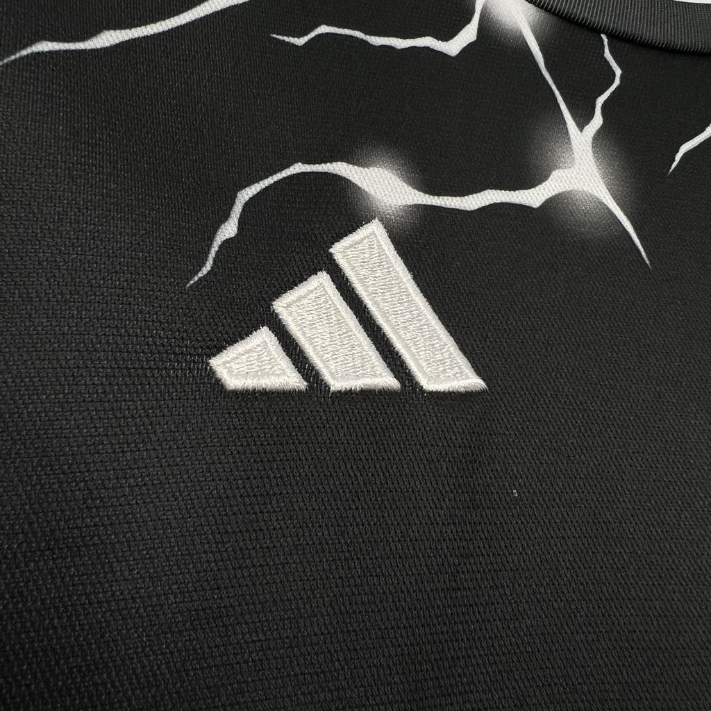 Real Madrid 2024/25 Camisola Especial Preta – Homem