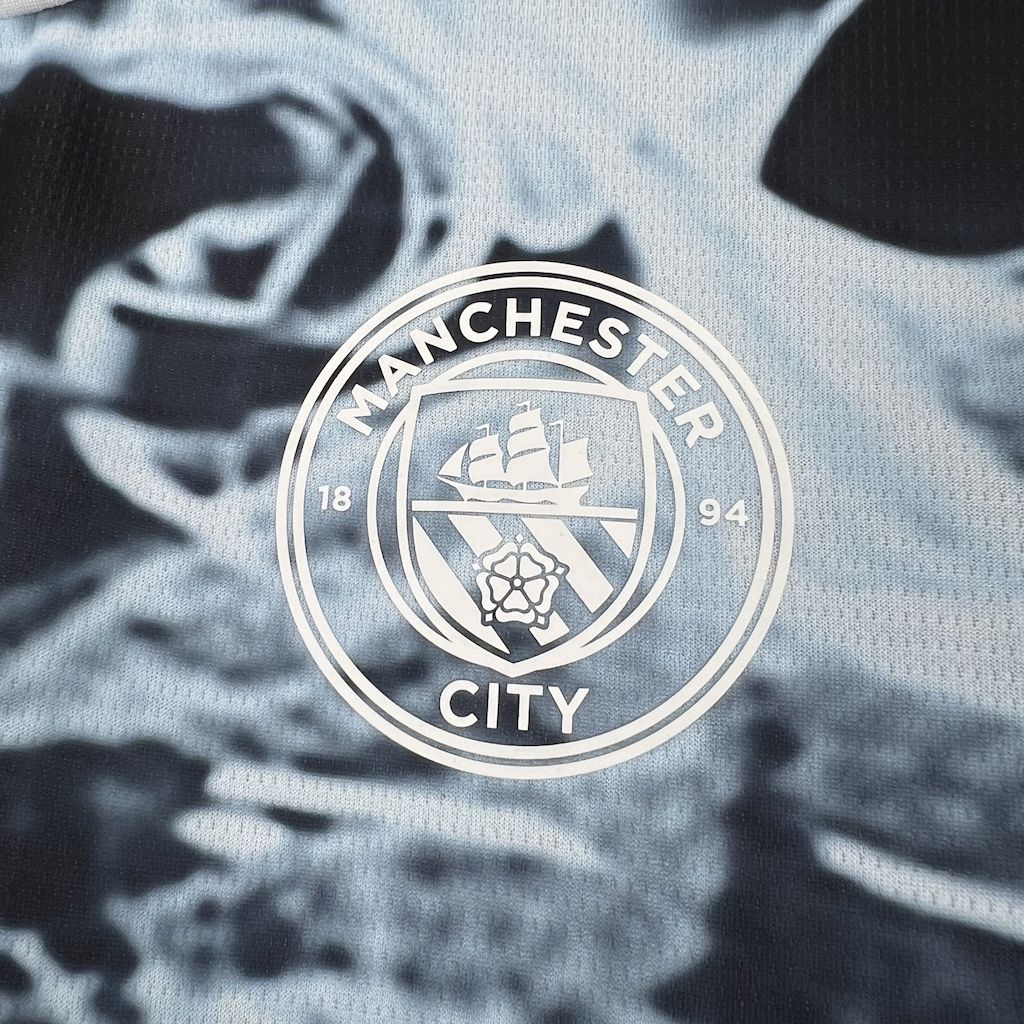 Manchester City 2025/26 Camisola Preta e Azul Conceito Versão – Homem