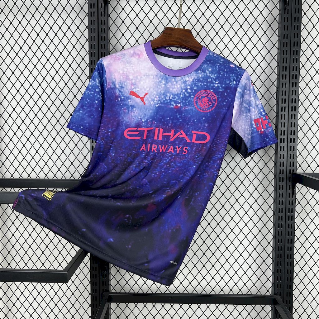 Manchester City 2025/26 Camisola Roxa Conceito Versão – Homem