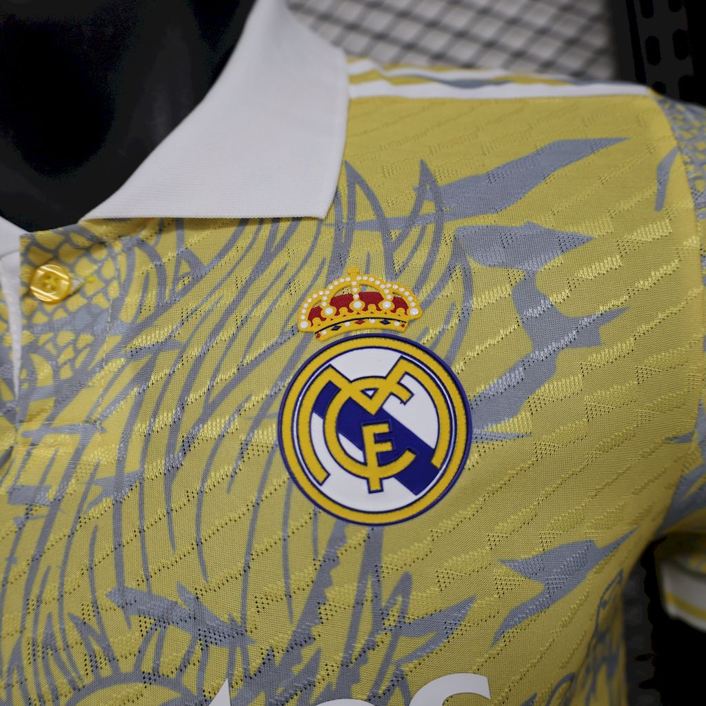 Real Madrid 2025/26 Camisola Beige Edição Especial Versão Jogador – Homem