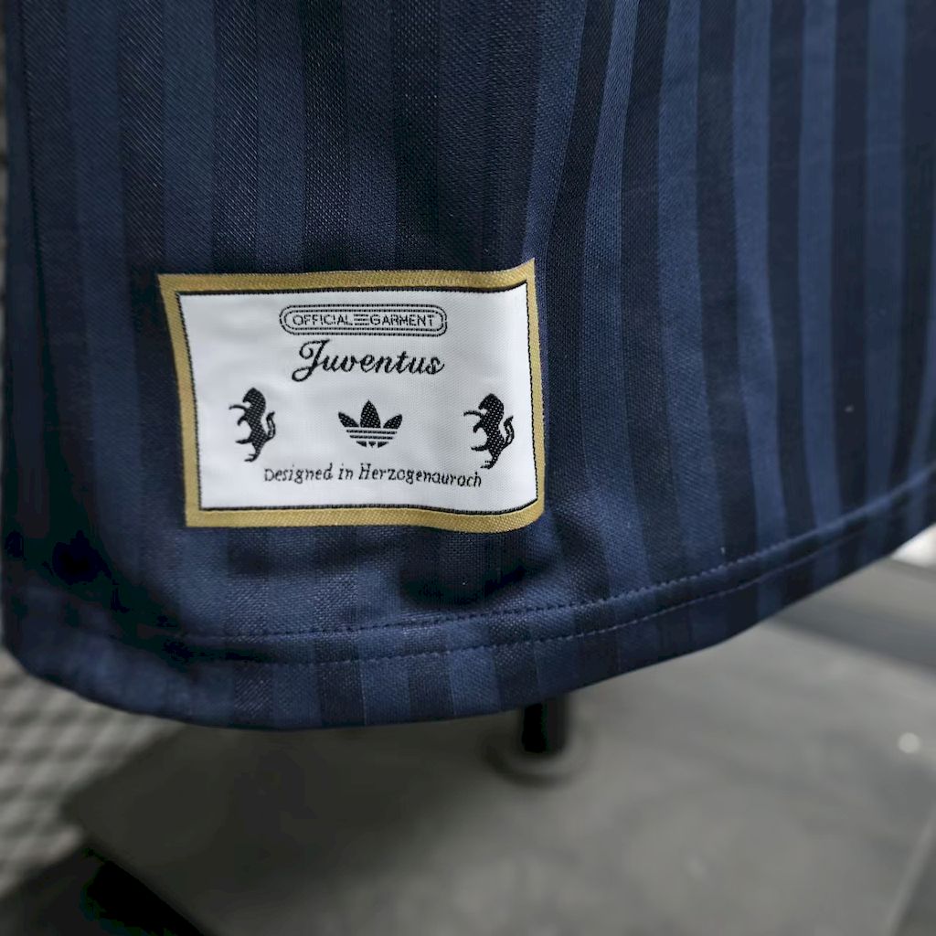 Juventus 2025/26 Camisola Terrace Icons Versão Jogador – Homem