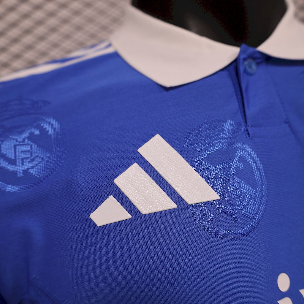 Real Madrid 2025/26 Camisola Especial Azul Versão Jogador – Homem