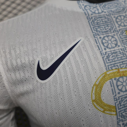 Tottenham Hotspur 2025/26 Camisola Branca Dourada Snake Edição Versão Jogador – Homem