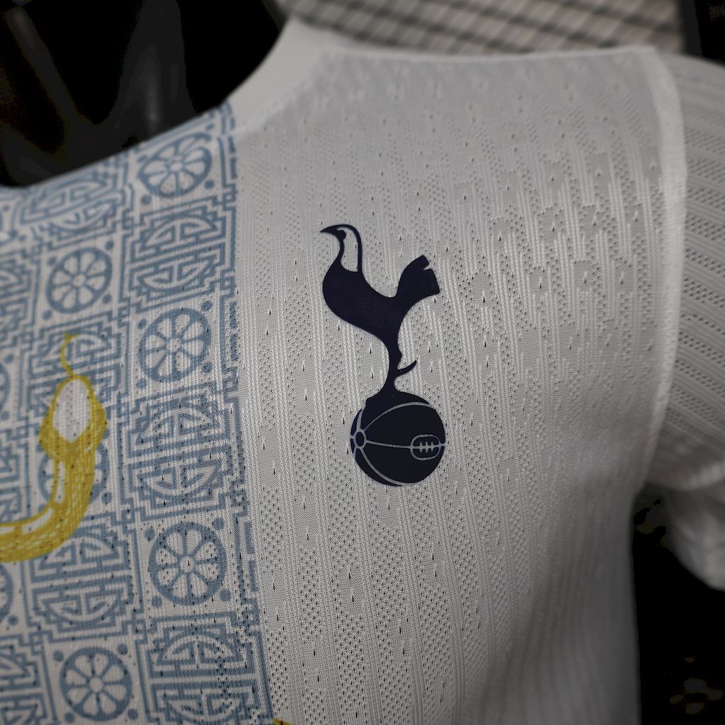 Tottenham Hotspur 2025/26 Camisola Branca Dourada Snake Edição Versão Jogador – Homem