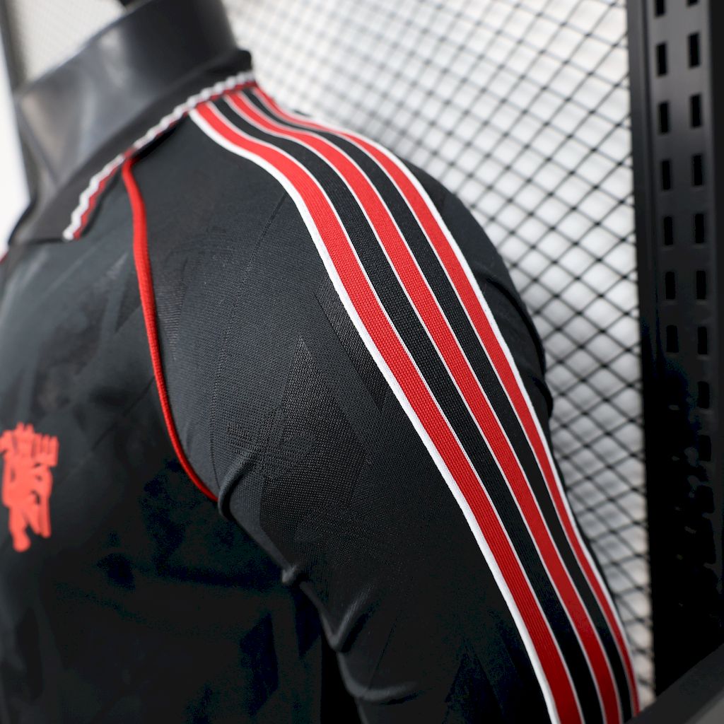 Manchester United 2025/26 Camisola Especial de Manga Comprida Versão Jogador – Homem