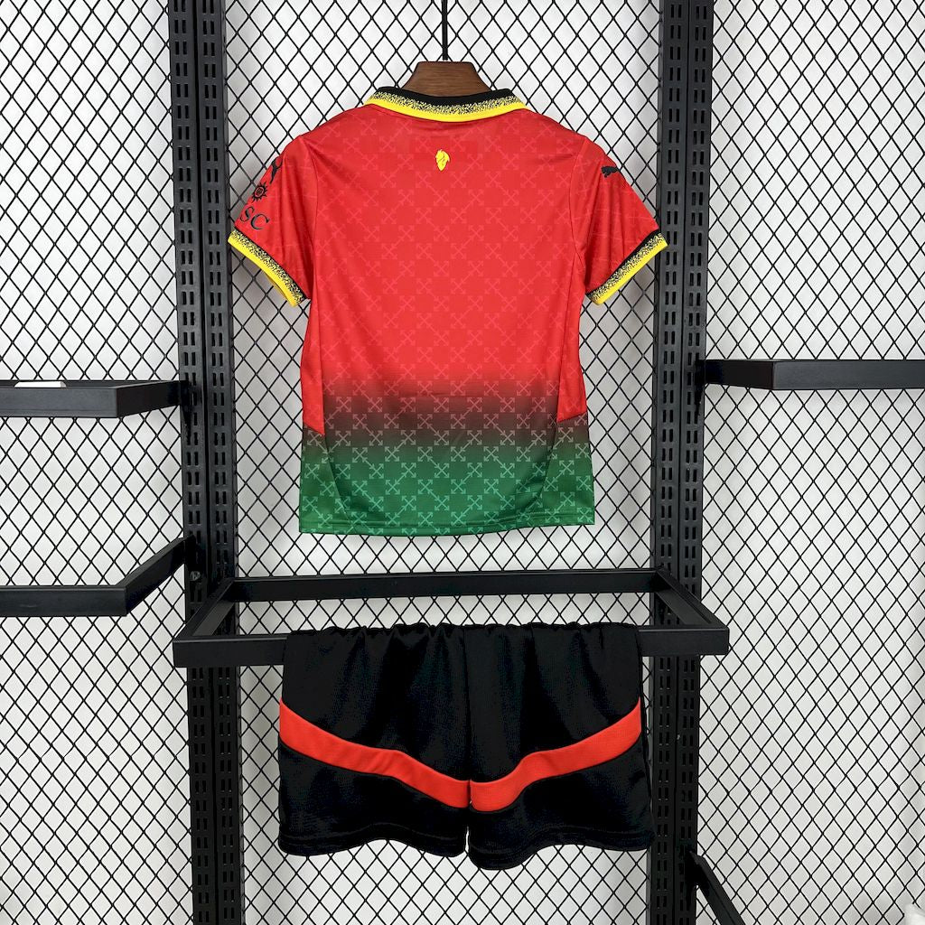 AC Milan 2025/26 Conjunto Co-Branded Vermelho Edição – Criança