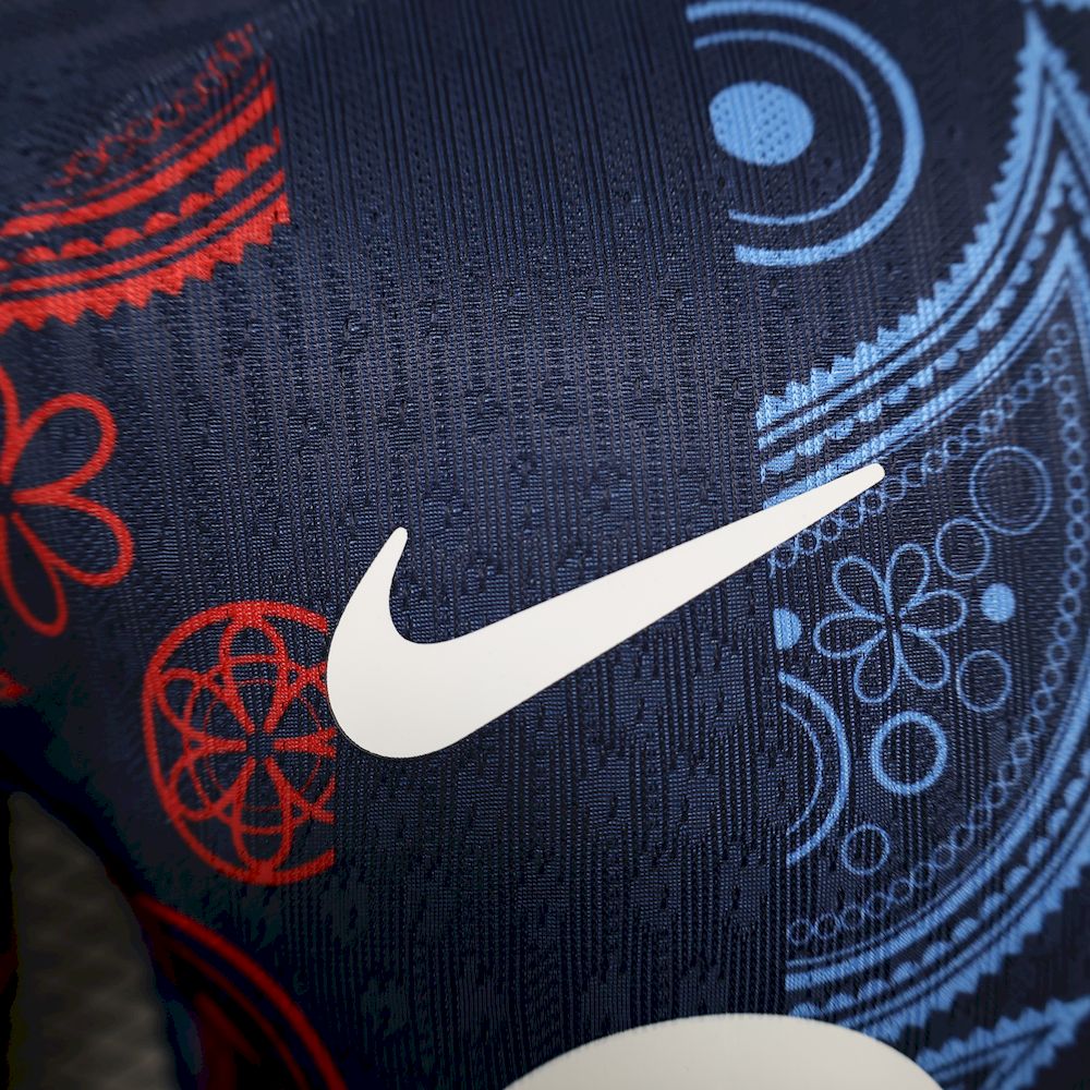 Barcelona 2024/25 Camisola Especial Double-color Versão Jogador – Homem
