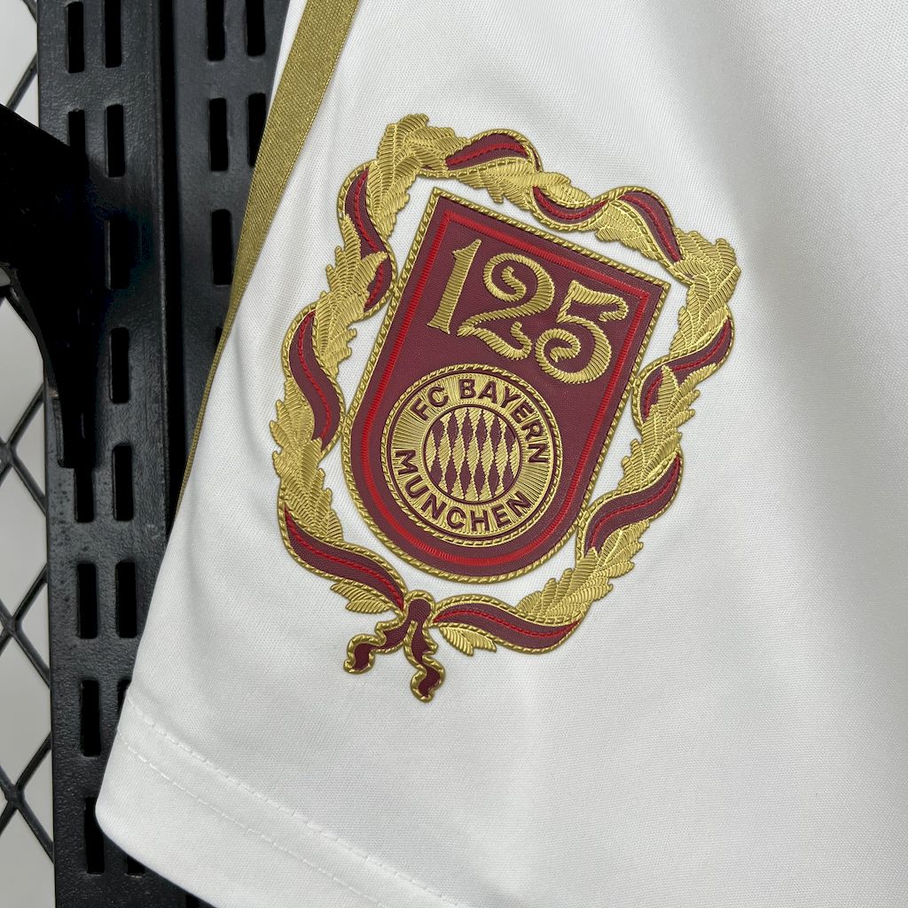 Bayern de Munique 2024/25 Calções 125 Aniversário Brancos – Homem
