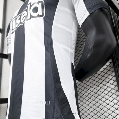 Newcastle United 2024/25 Camisola Principal Versão Jogador – Homem
