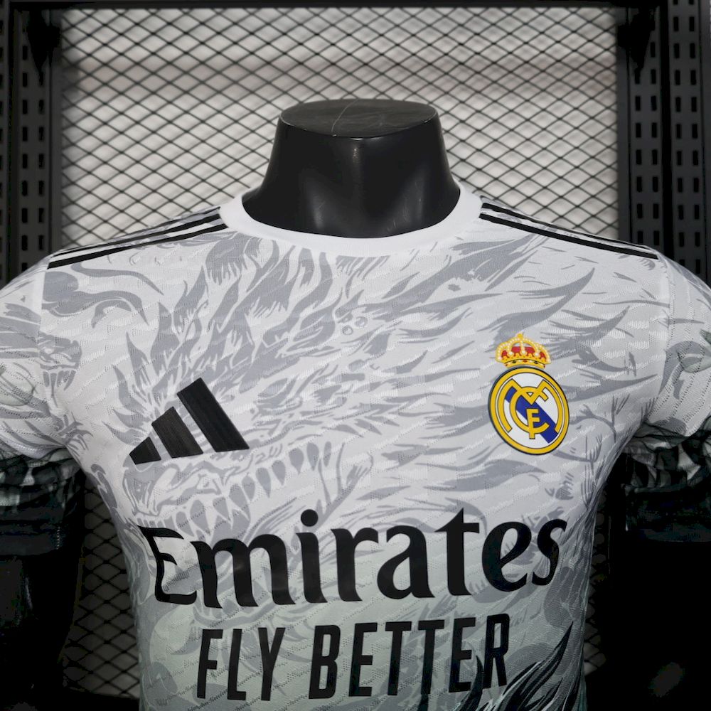 Real Madrid 2025/26 Camisola Especial Versão Jogador – Homem