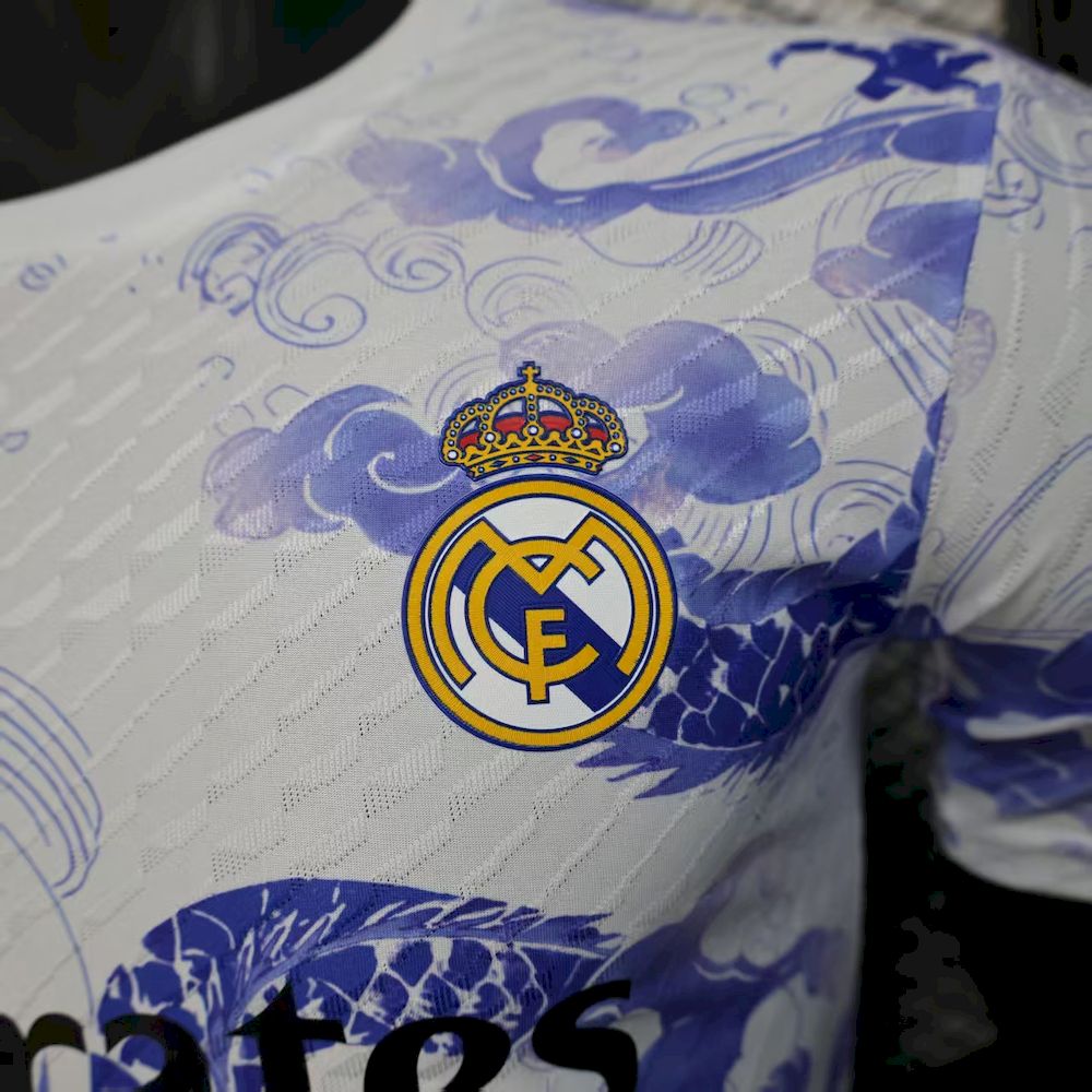 Real Madrid 2025/26 Camisola Especial Versão Jogador – Homem
