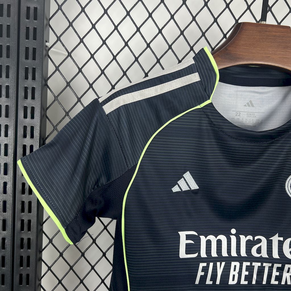 Real Madrid 2025/26 Conjunto Alternativo – Criança