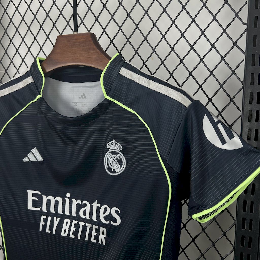 Real Madrid 2025/26 Conjunto Alternativo – Criança