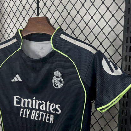 Real Madrid 2025/26 Conjunto Alternativo – Criança