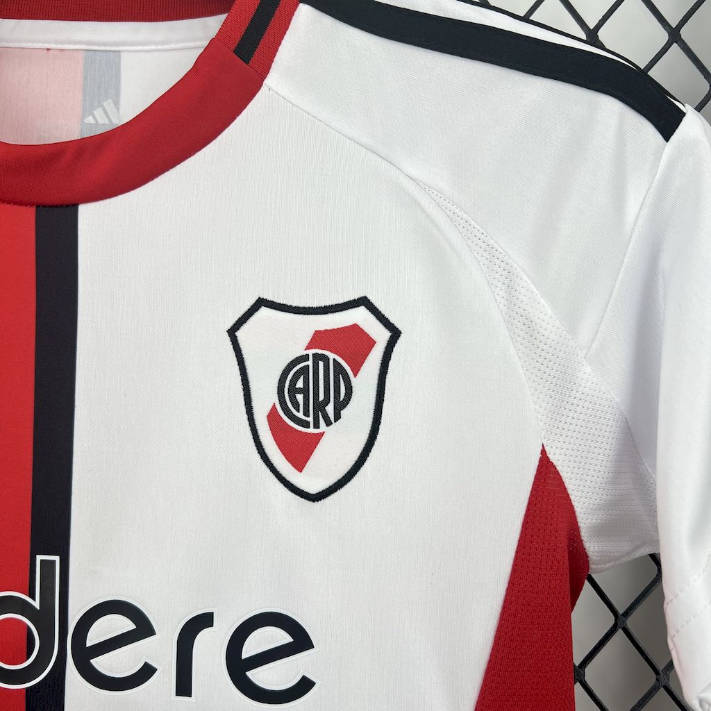 River Plate 2025/26 Conjunto Terceiro – Criança