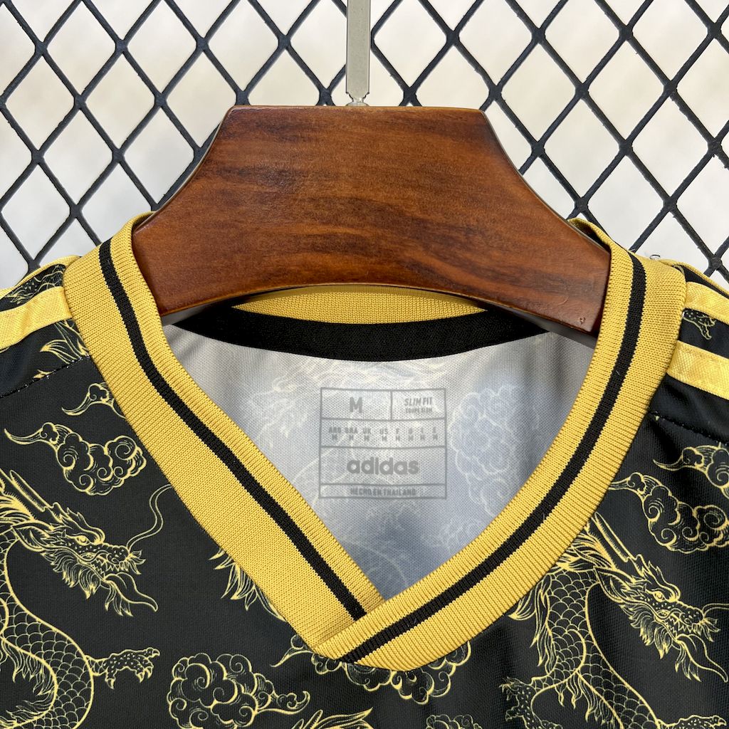Real Madrid 2025/26 Camisola Preta Golden Dragon Edição – Homem