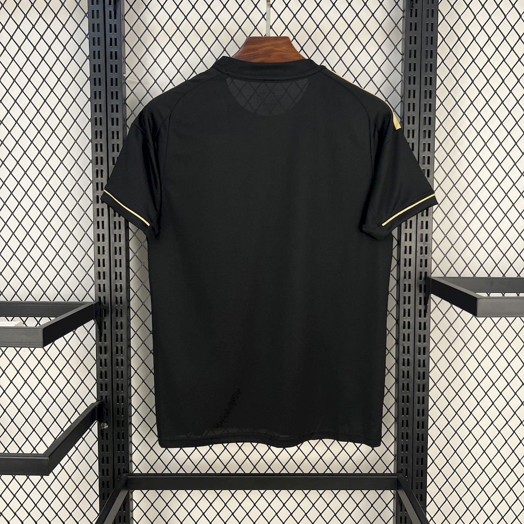 Liverpool 2025/26 Camisola Preta Dourada Edição – Homem