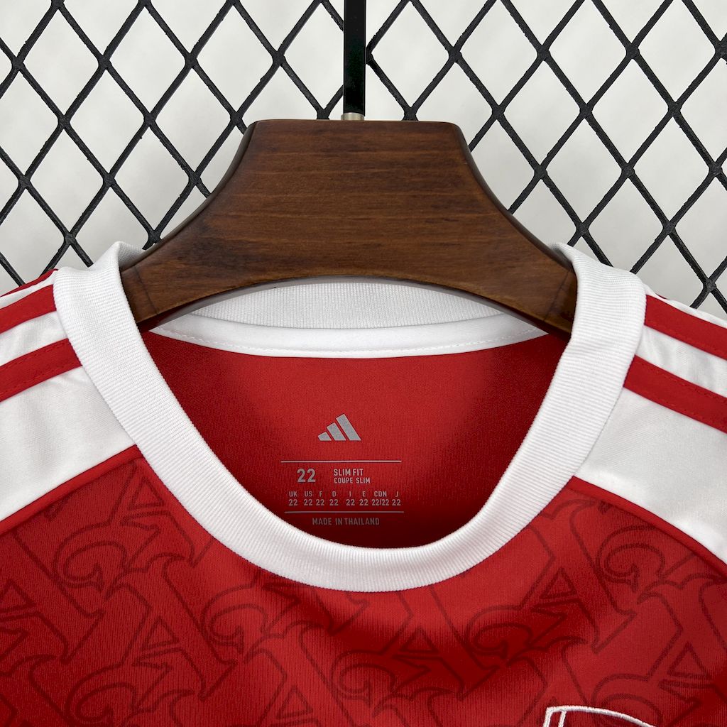 Arsenal 2025/26 Conjunto Principal – Criança
