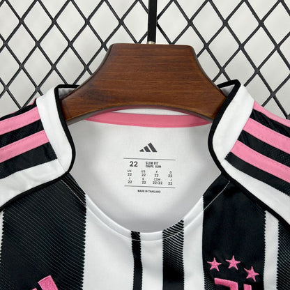Juventus 2025/26 Conjunto Principal – Criança