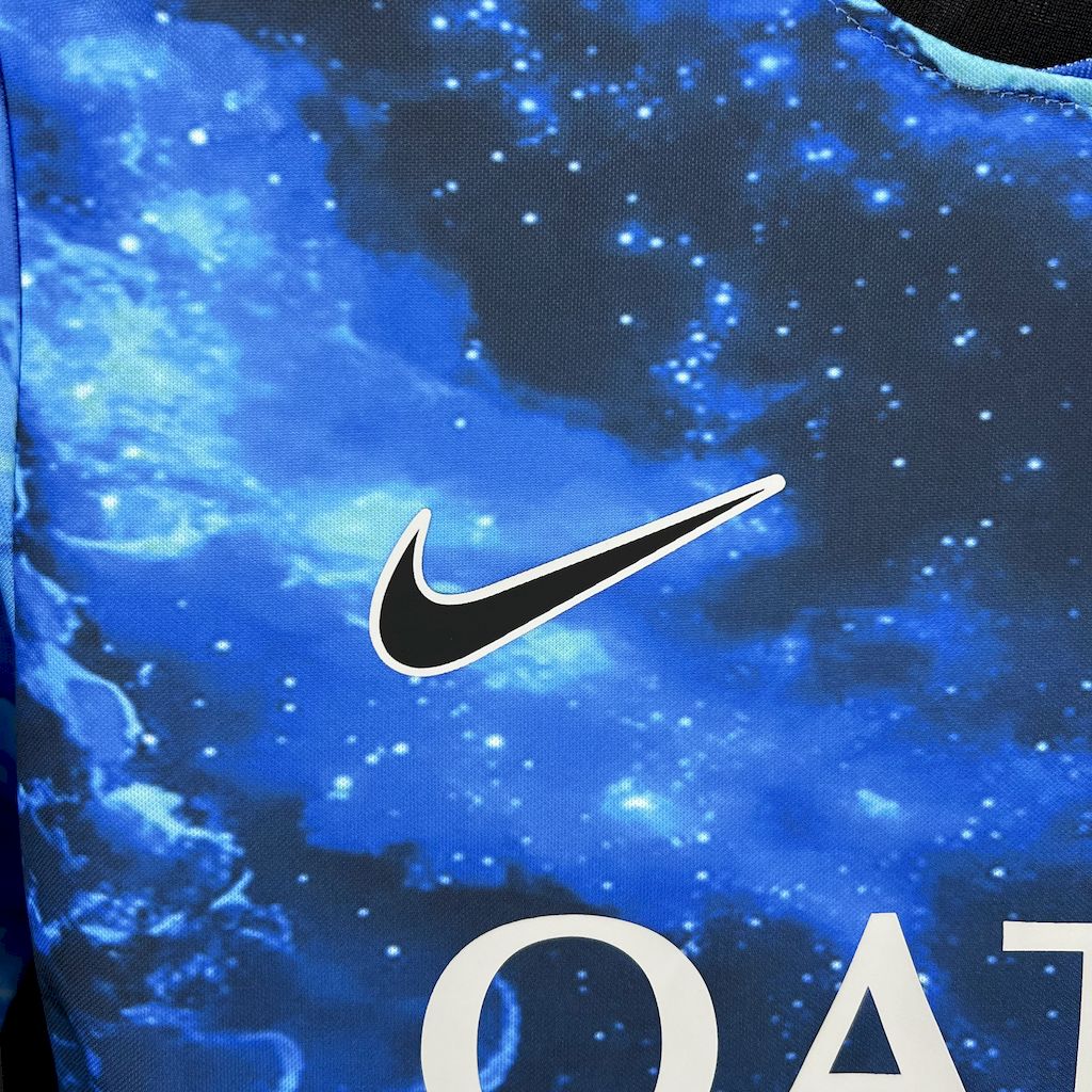 Paris Saint-Germain 2025/26 Camisola Azul Celeste e Branca clouds – Homem