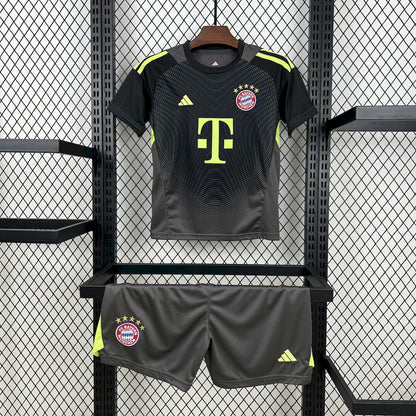 Bayern de Munique 2025/26 Conjunto de Guarda-Redes – Criança