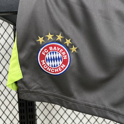 Bayern de Munique 2025/26 Conjunto de Guarda-Redes – Criança