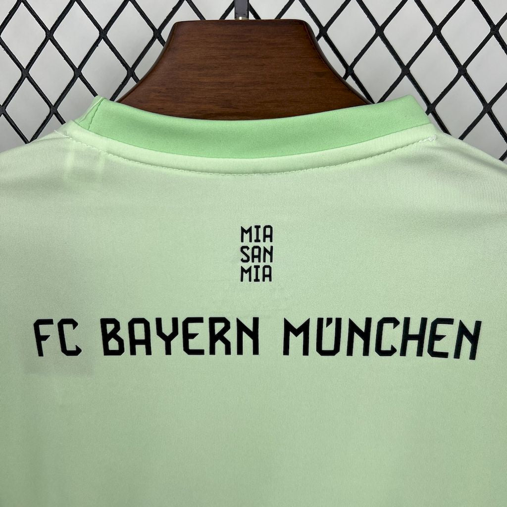 Bayern de Munique 2025/26 Conjunto de Guarda-Redes – Criança