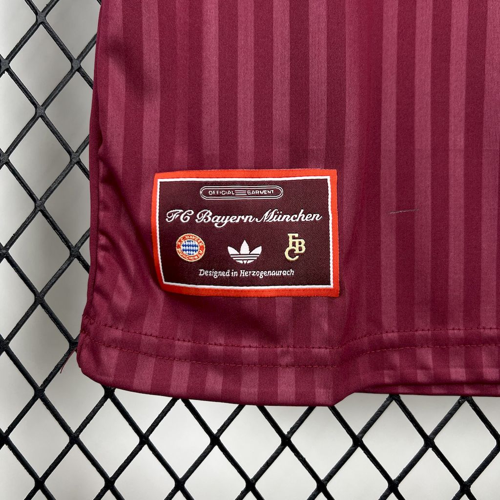Bayern de Munique 2025/26 Conjunto Terrace Icons – Criança