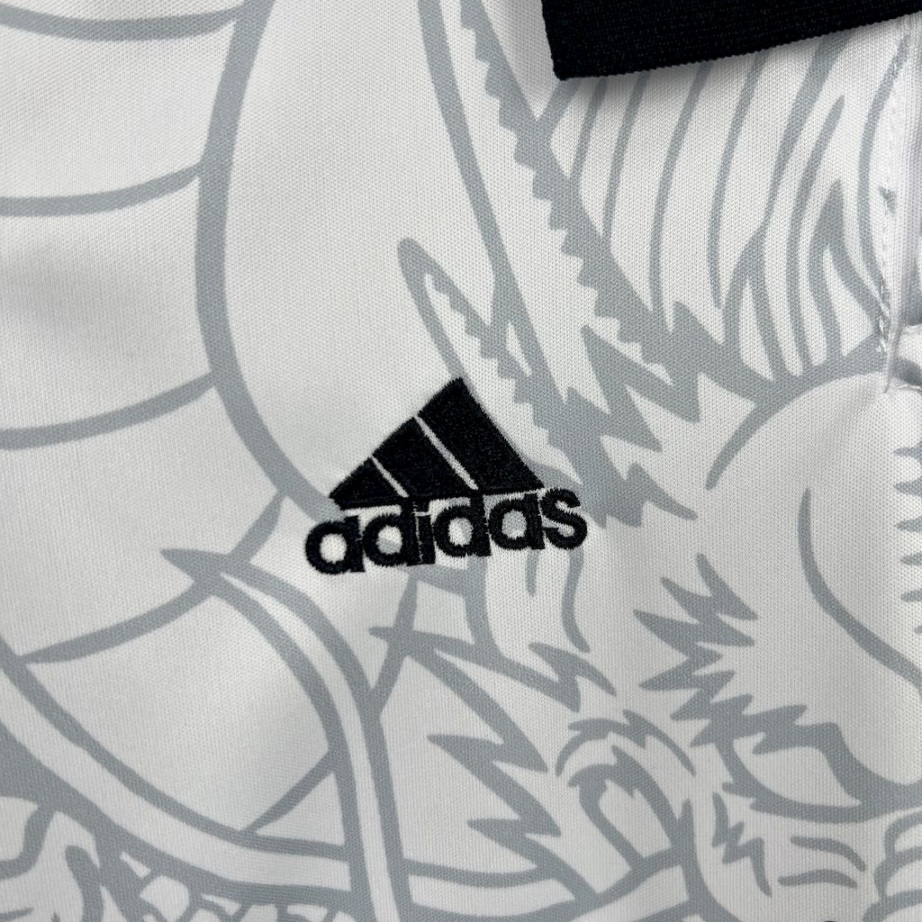 Real Madrid 2022/23 Conjunto Dragon – Criança