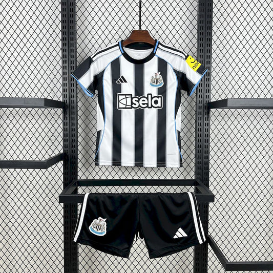 Newcastle United 2025/26 Conjunto Principal – Criança