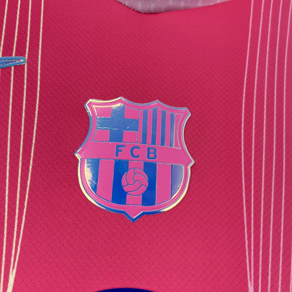 Barcelona 2025/26 Camisola Rosa Edição Especial – Homem