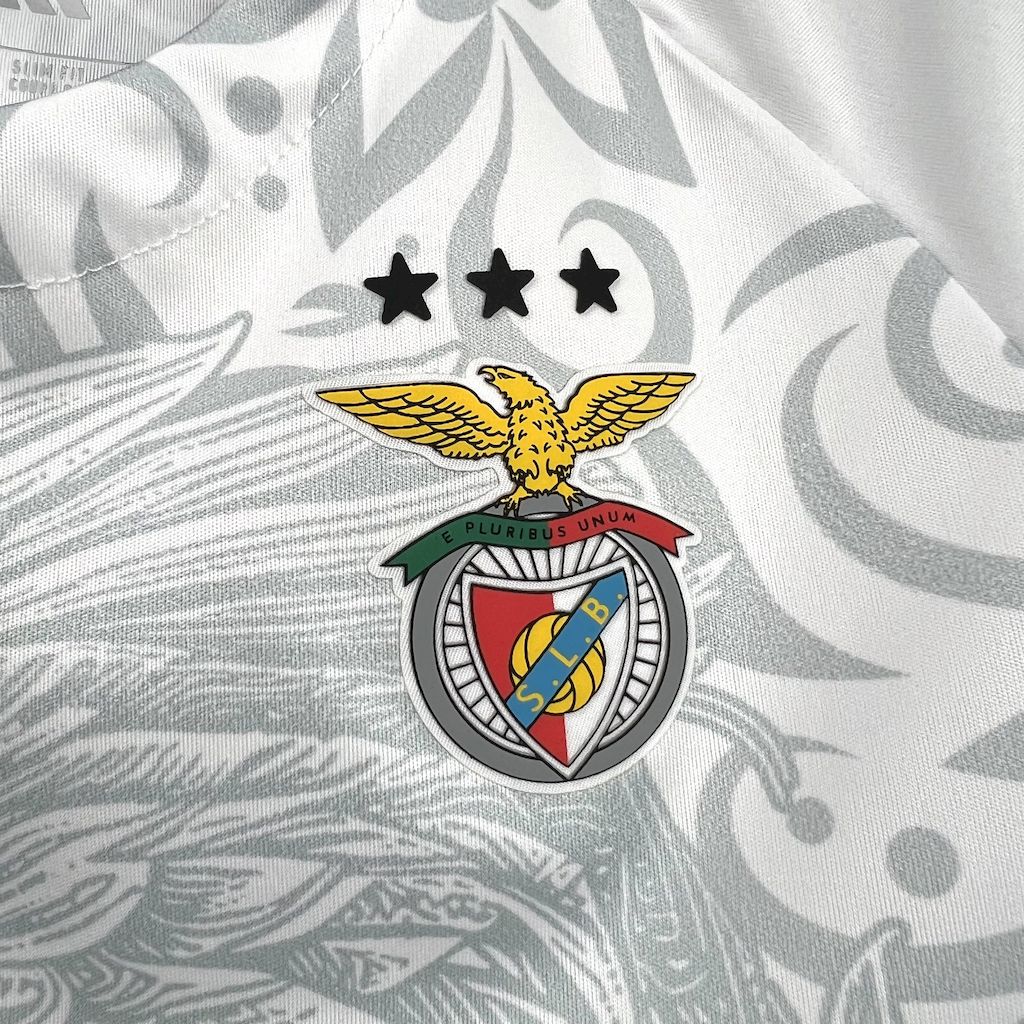 Benfica 2024/25 Conjunto Quarto Conceito – Criança