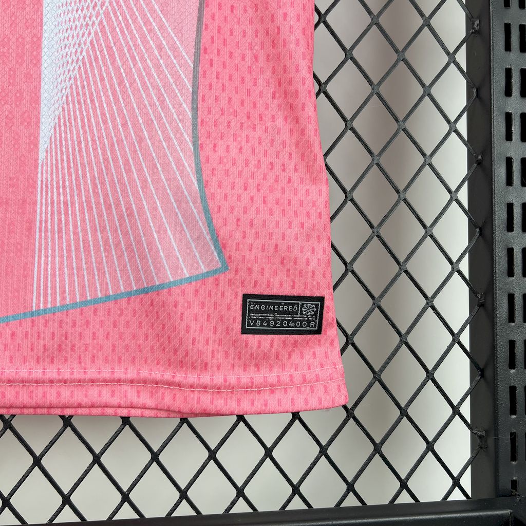 Barcelona 2025/26 Conjunto Rosa Edição Especial – Criança