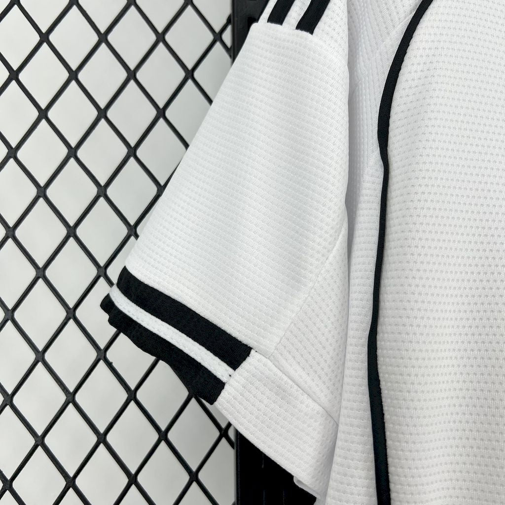 Besiktas 2025/26 Camisola Principal – Homem