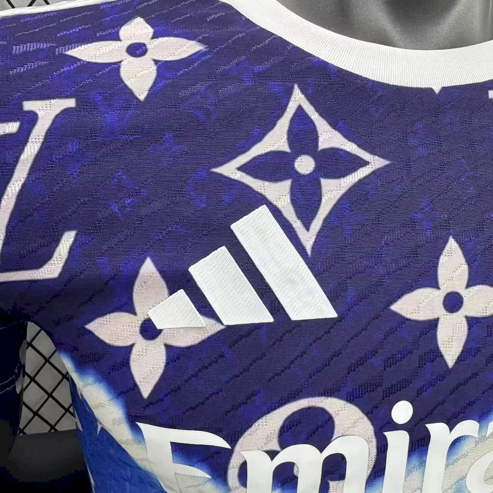 Real Madrid 2025/26 Camisola Roxa Louis Vuitton Versão Jogador – Homem