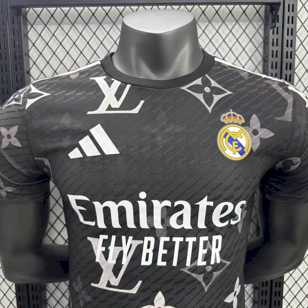 Real Madrid 2025/26 Camisola Preta Louis Vuitton Versão Jogador – Homem