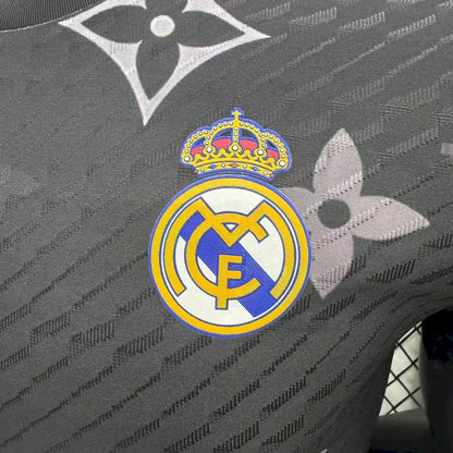 Real Madrid 2025/26 Camisola Preta Louis Vuitton Versão Jogador – Homem